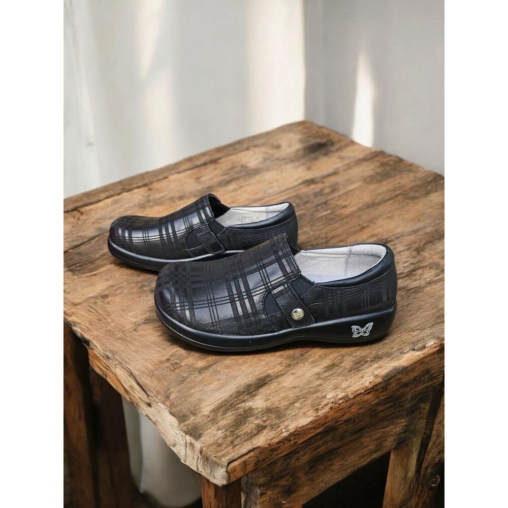 Alegria Kara Plaid Plaid To Meet You Black Clogs EUC US 6 6.5 EU 36